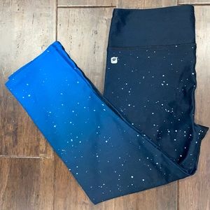 Like New Fabletics Salar Capri Leggings Sz Sml